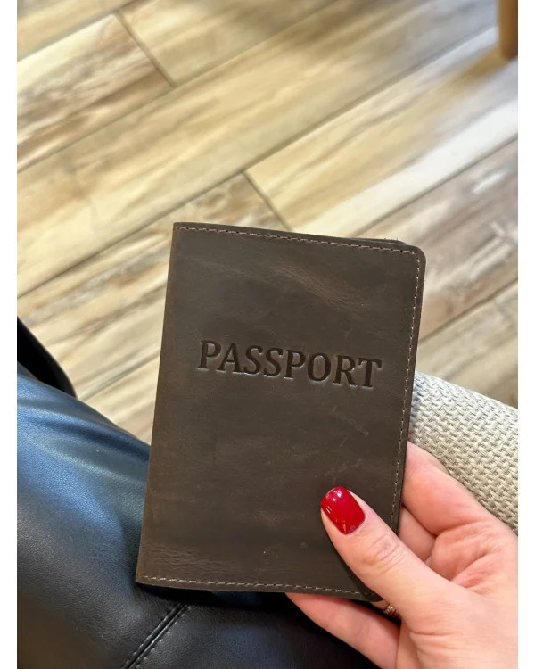 Обкладинка для паспорта з натуральної шкіри з тисненням PASSPORT